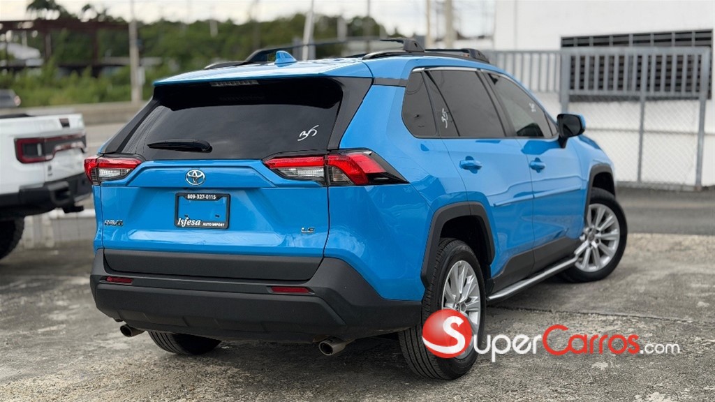 2020 Toyota RAV4 LE PLUS — foto 9 / 12