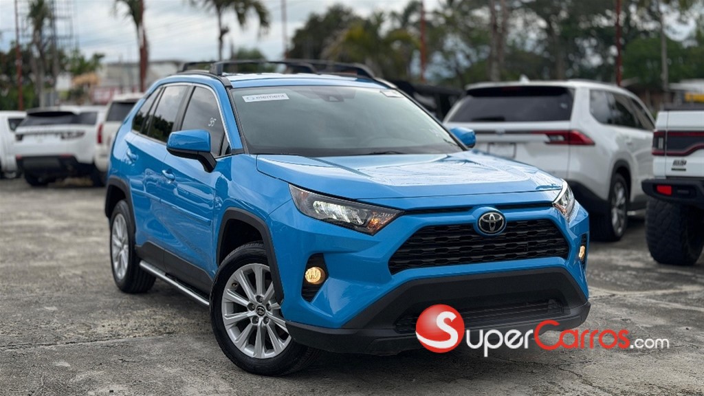 2020 Toyota RAV4 LE PLUS — foto 10 / 12