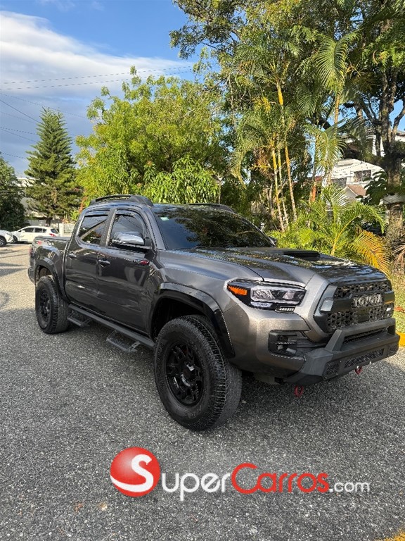 2021 Toyota Tacoma TRD PRO — foto 2 / 11