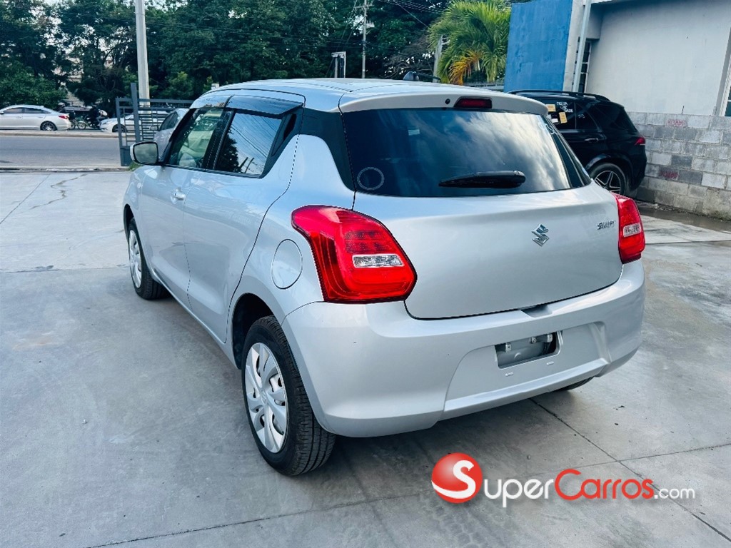 2020 Suzuki Swift — foto 4 / 12