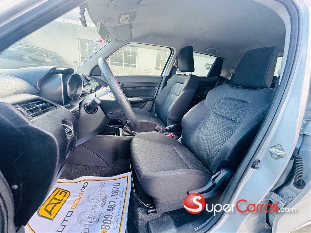 2020 Suzuki Swift — foto 8 / 12
