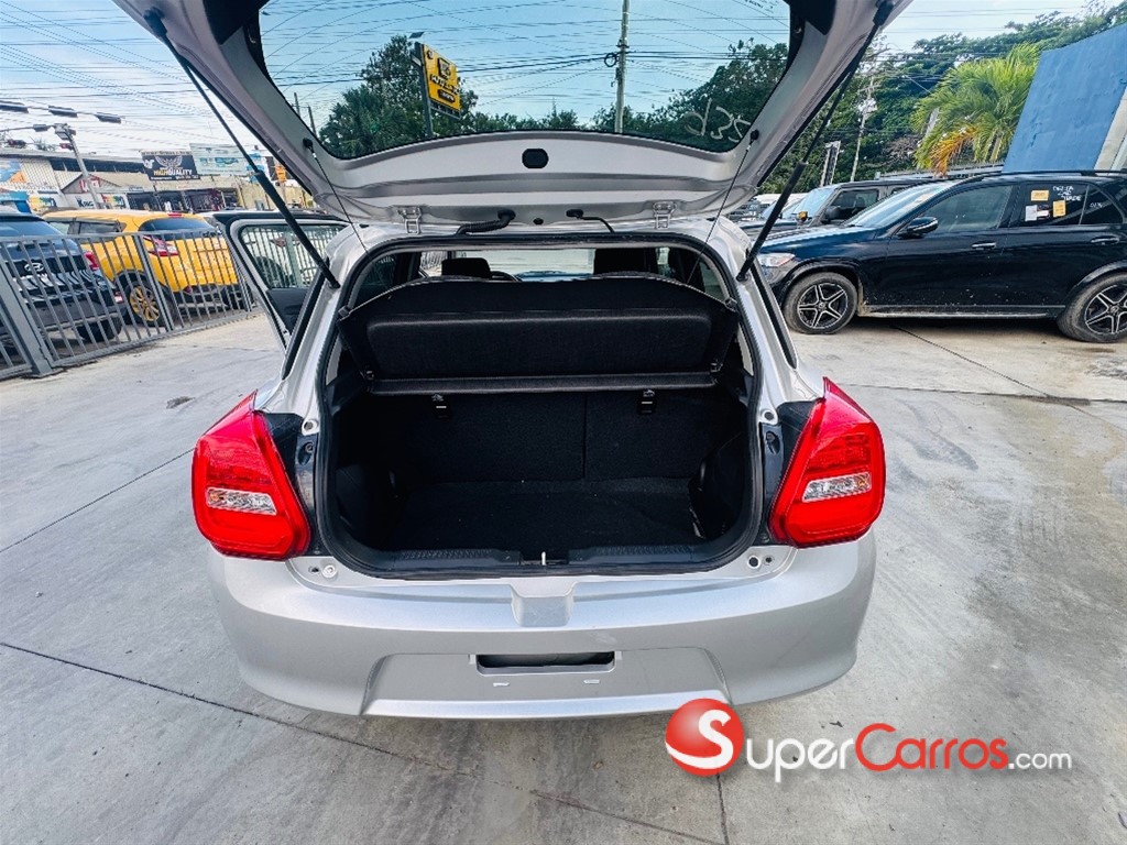 2020 Suzuki Swift — foto 12 / 12