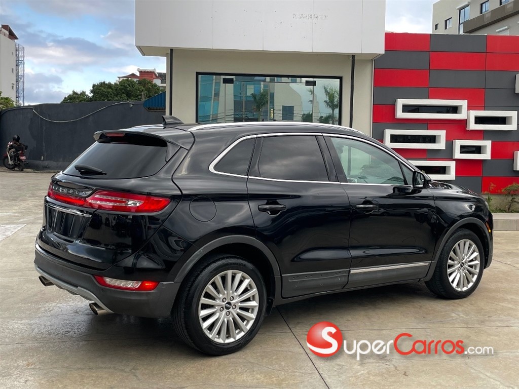 2019 Lincoln MKC — foto 4 / 9