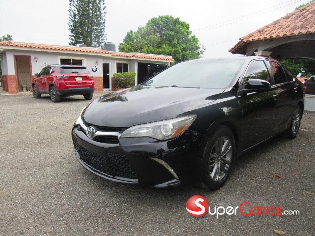 2015 Toyota Camry SE