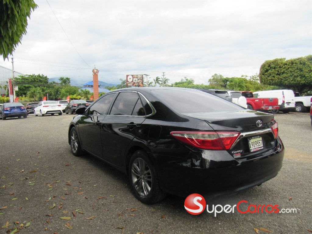 2015 Toyota Camry SE — foto 4 / 12
