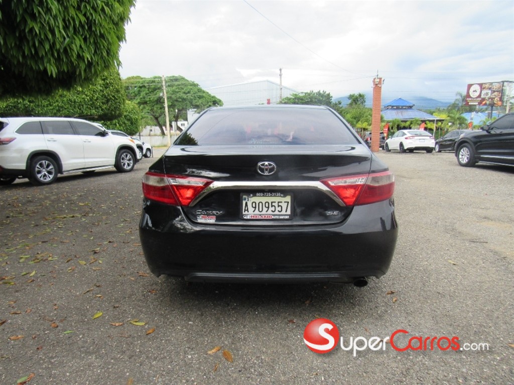 2015 Toyota Camry SE — foto 5 / 12