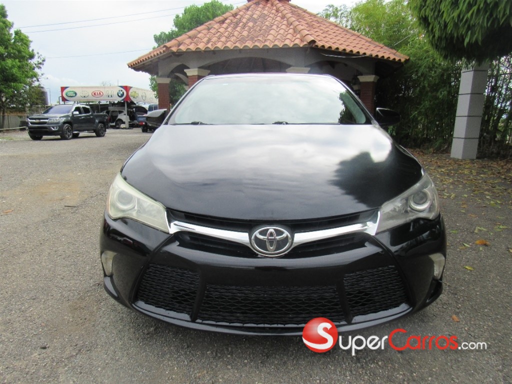 2015 Toyota Camry SE — foto 6 / 12