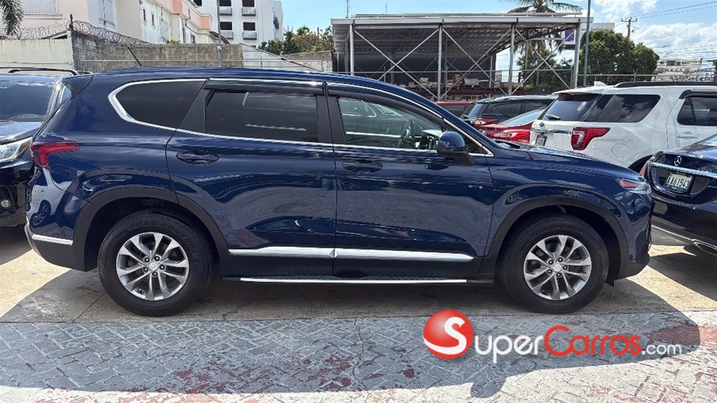 2020 Hyundai Santa Fe SE