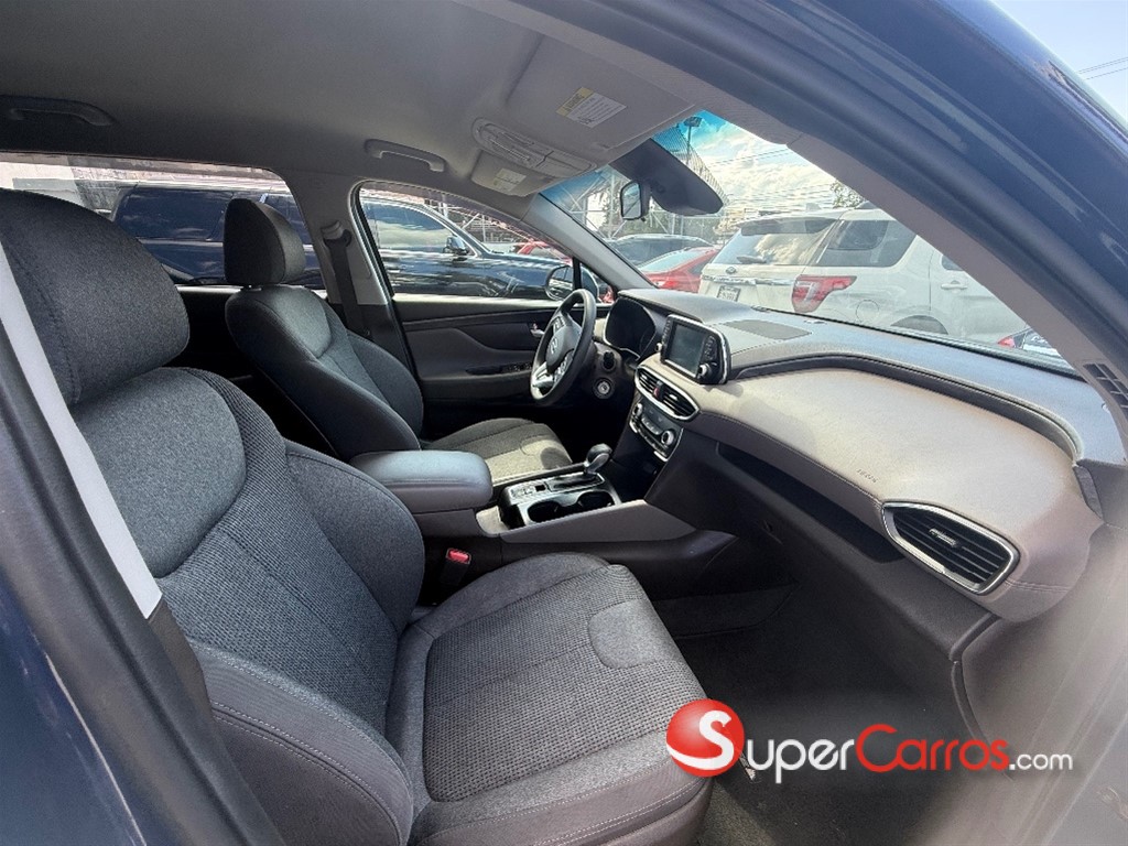 2020 Hyundai Santa Fe SE — foto 5 / 7