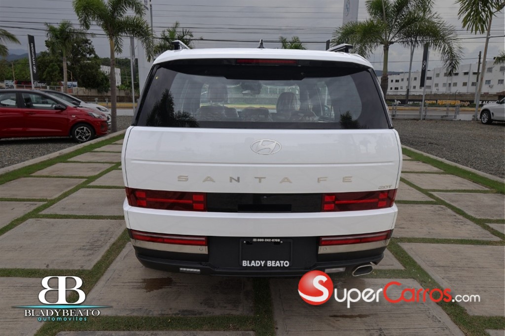 2026 Hyundai Grand Santa Fe — foto 10 / 12