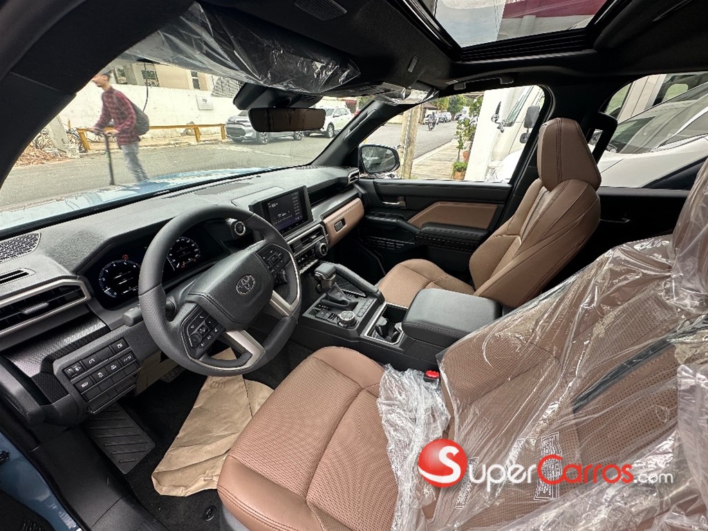 2026 Toyota 4 Runner Limited — foto 8 / 9