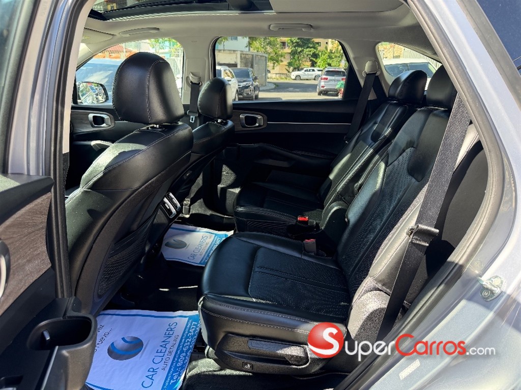 2021 Kia Sorento SX — foto 8 / 12