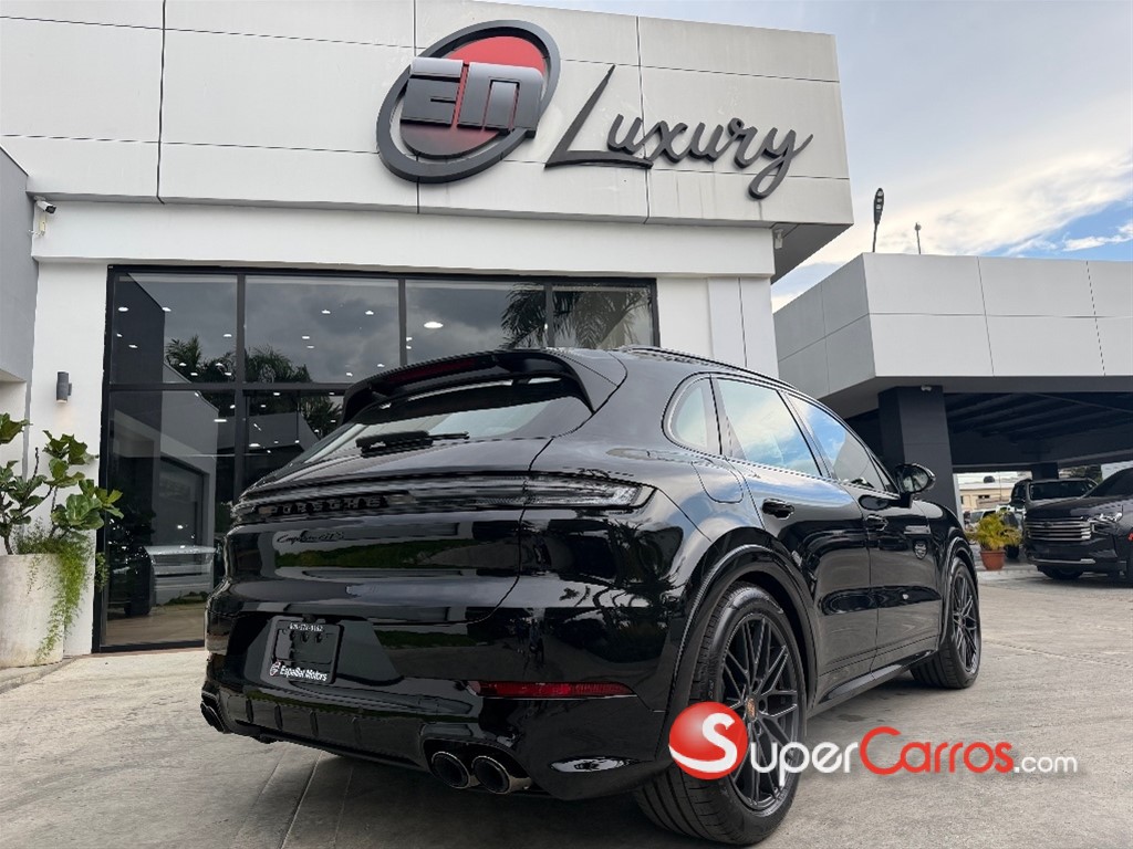 2026 Porsche Cayenne GTS — foto 5 / 11