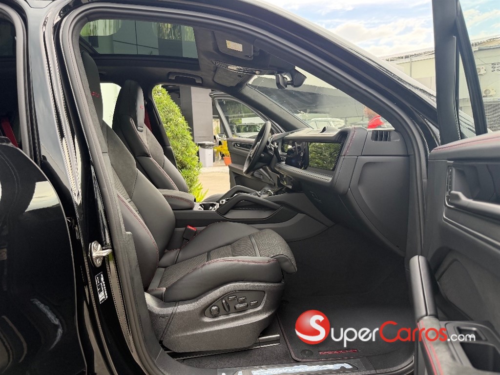 2026 Porsche Cayenne GTS — foto 7 / 11