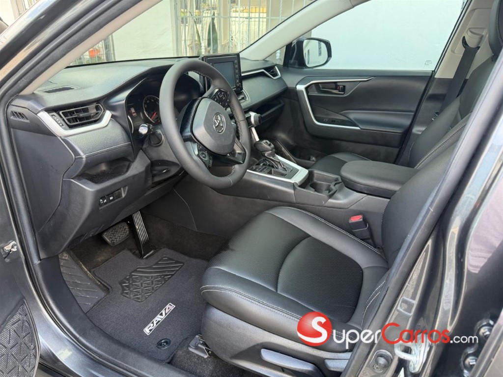 2021 Toyota RAV4 LE — foto 3 / 10