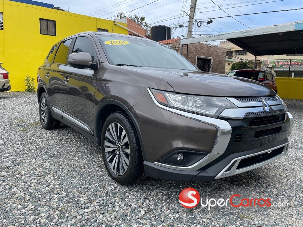 2020 Mitsubishi Motors Outlander SE — foto 2 / 10