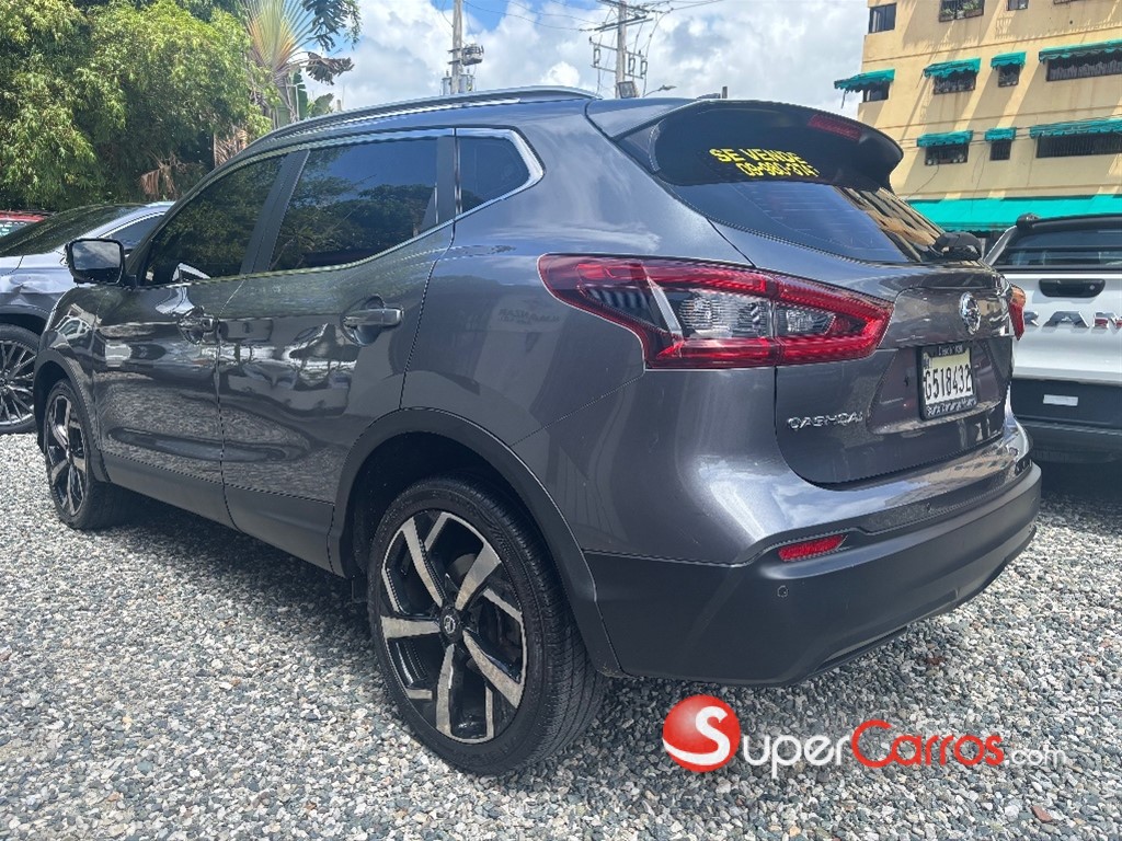 2020 Nissan Qashqai FULL — foto 6 / 9