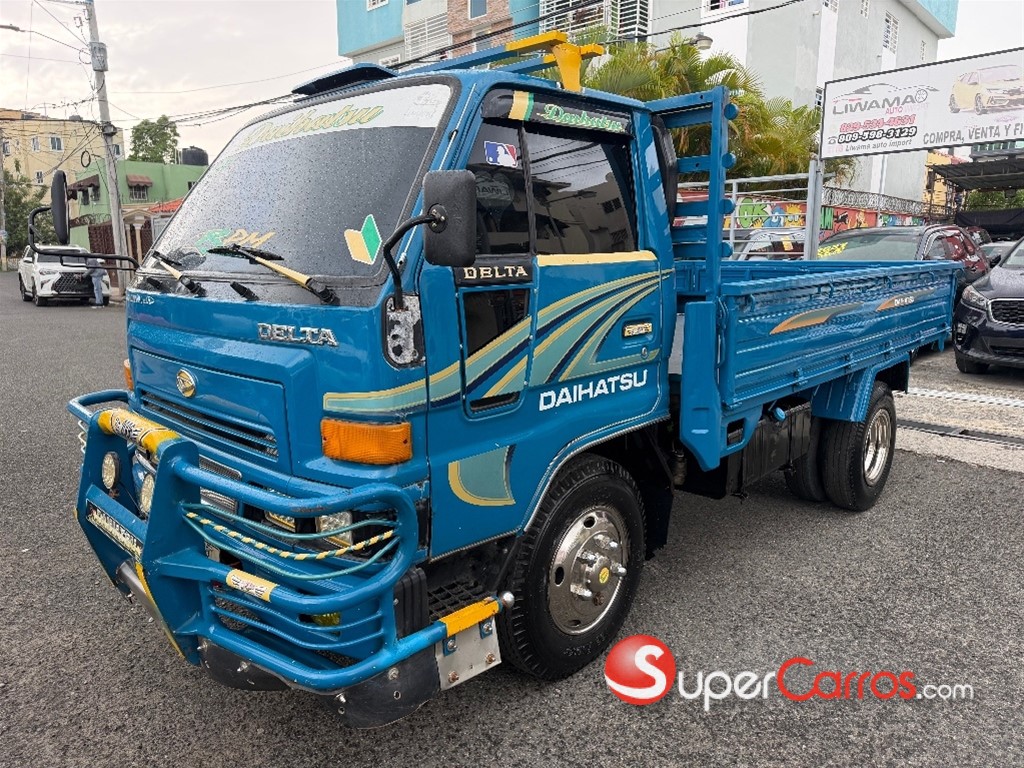 2006 Daihatsu Delta Cama Corta