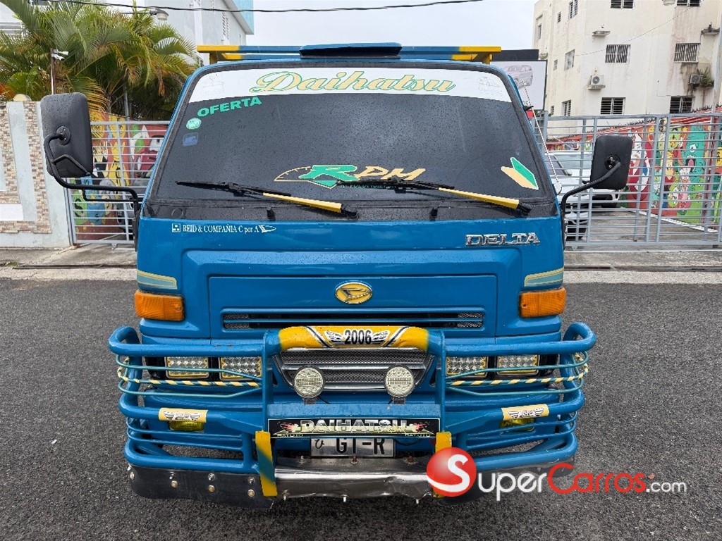 2006 Daihatsu Delta Cama Corta — foto 2 / 8