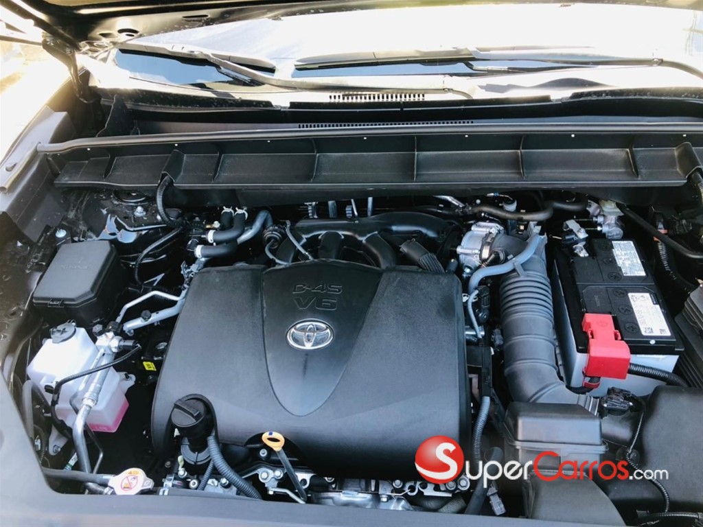 2022 Toyota Highlander XLE — foto 3 / 12