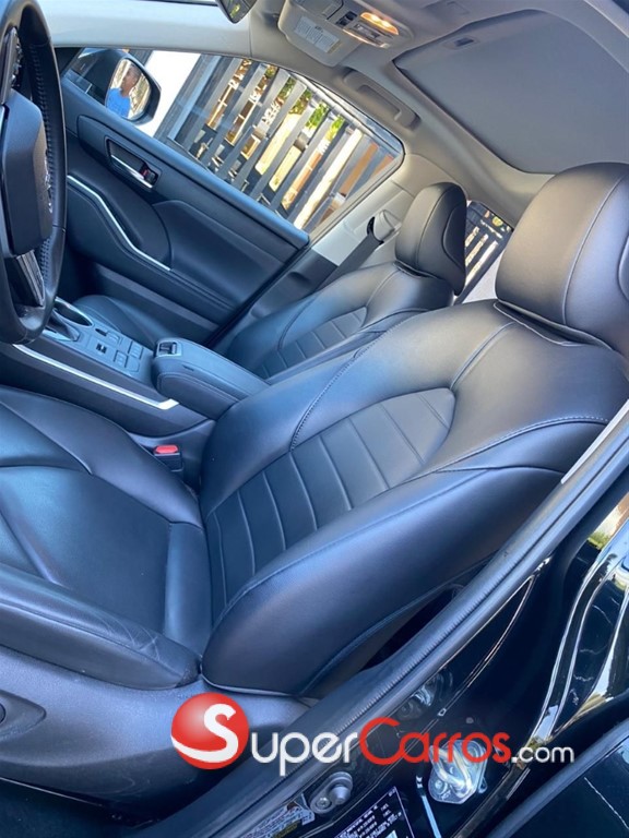 2022 Toyota Highlander XLE — foto 4 / 12