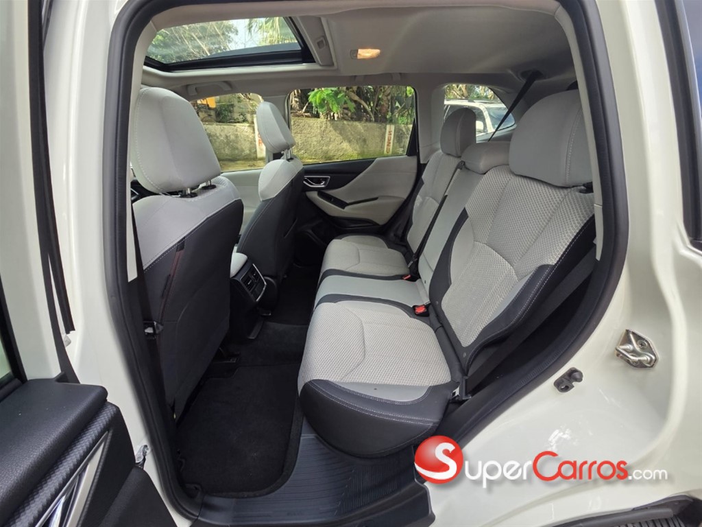 2020 Subaru Forester Premium — foto 11 / 12