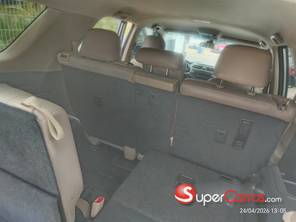 2011 Toyota 4 Runner SR5 — foto 9 / 12