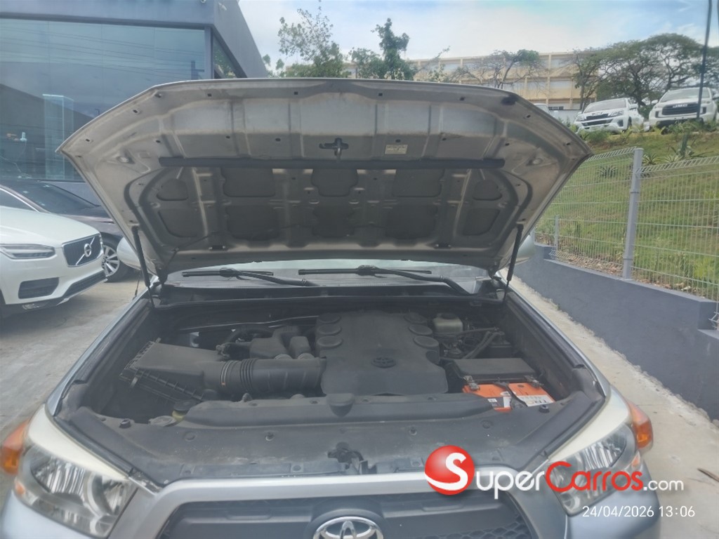 2011 Toyota 4 Runner SR5 — foto 12 / 12