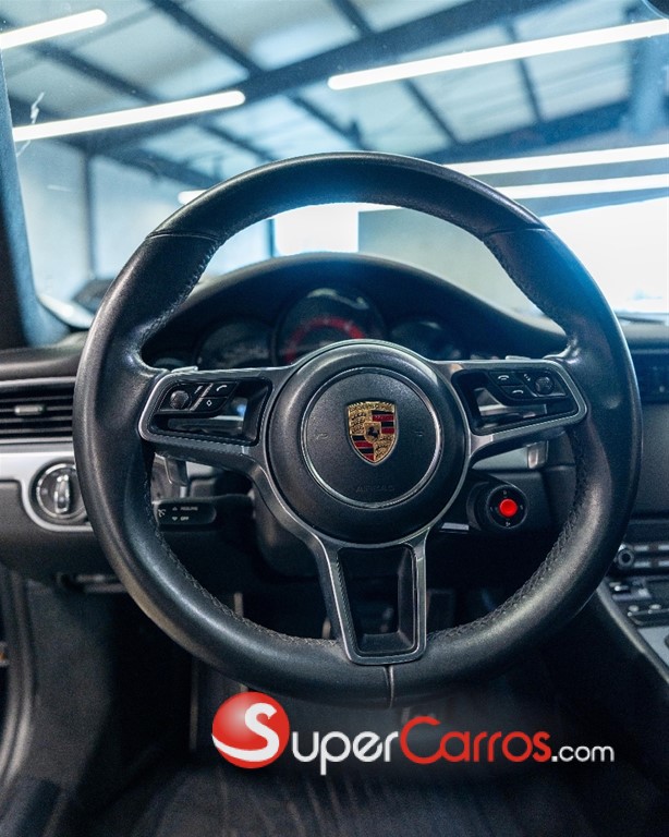 2017 Porsche 911 Carrera S — foto 9 / 12