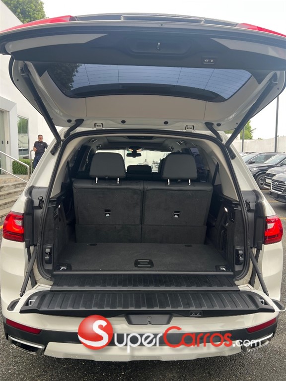 2022 BMW X 7 XDRIVE 40i — foto 8 / 10
