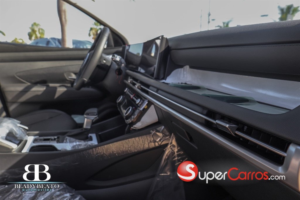 2026 Hyundai Tucson Signature — foto 6 / 12