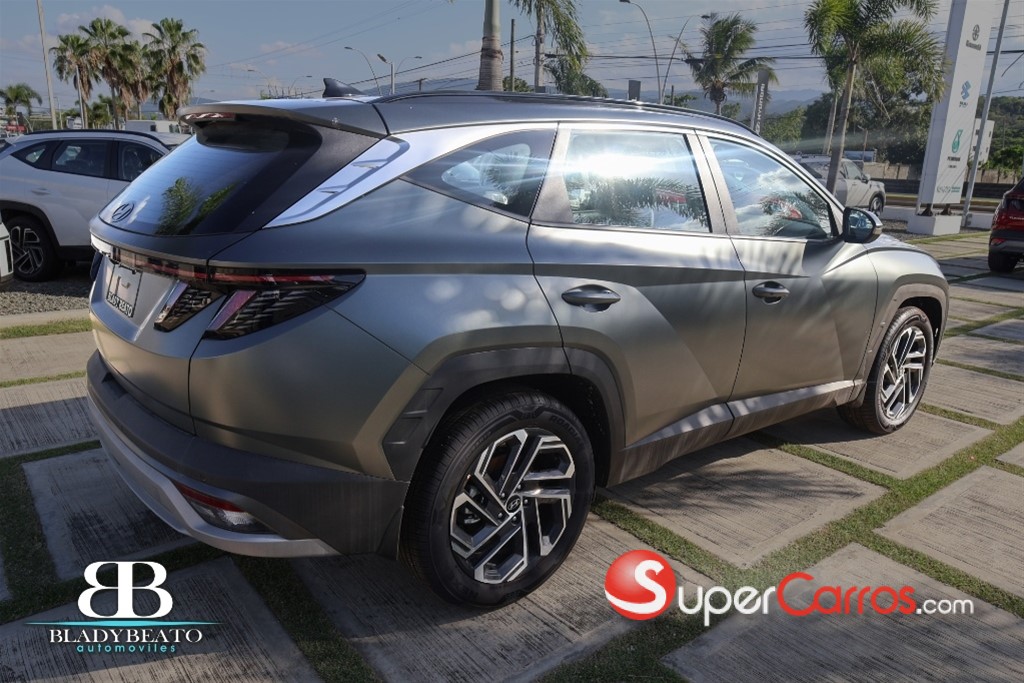 2026 Hyundai Tucson Signature — foto 10 / 12