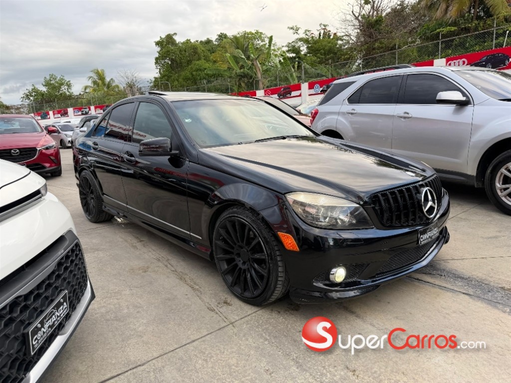 2010 Mercedes-Benz Clase C 300 — foto 3 / 9