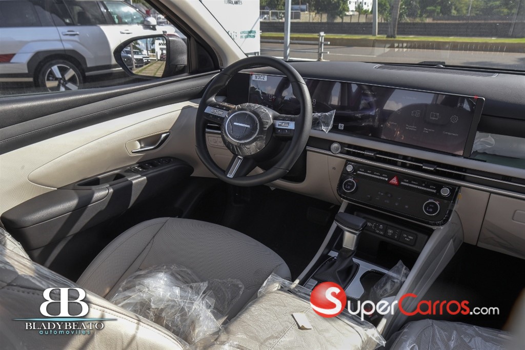2026 Hyundai Tucson Signature — foto 8 / 12