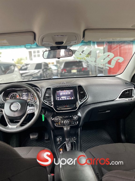 2020 Jeep Cherokee Latitude — foto 4 / 10