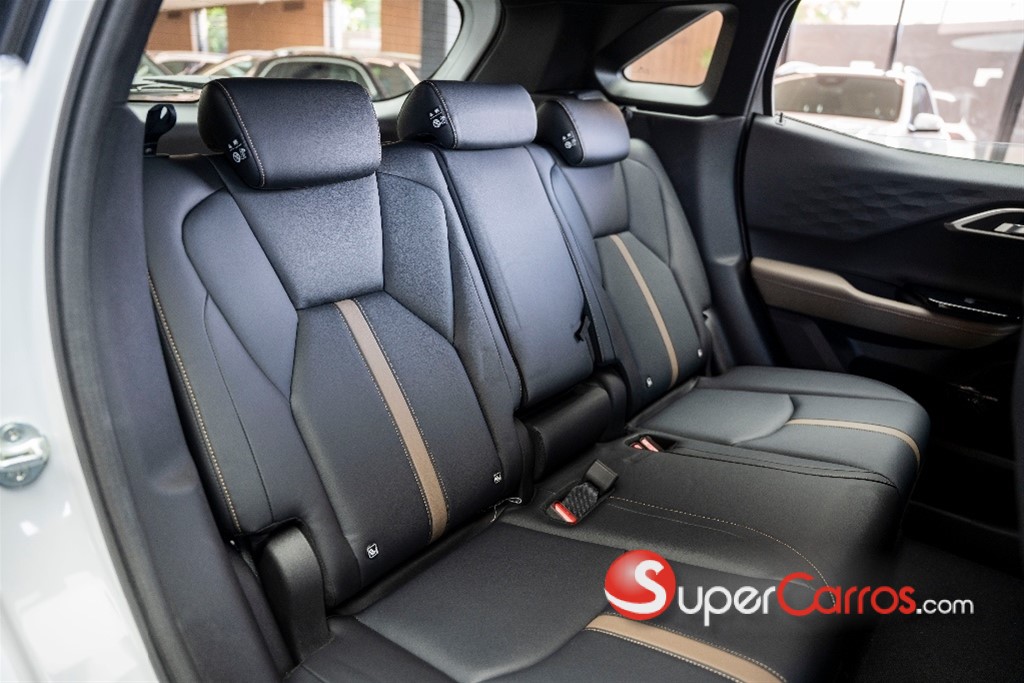 2027 Mitsubishi Motors Outlander Sport — foto 4 / 12