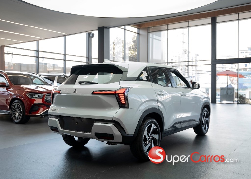 2027 Mitsubishi Motors Outlander Sport — foto 8 / 12