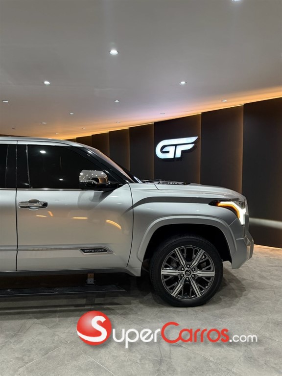 2023 Toyota Tundra Capstone — foto 10 / 12