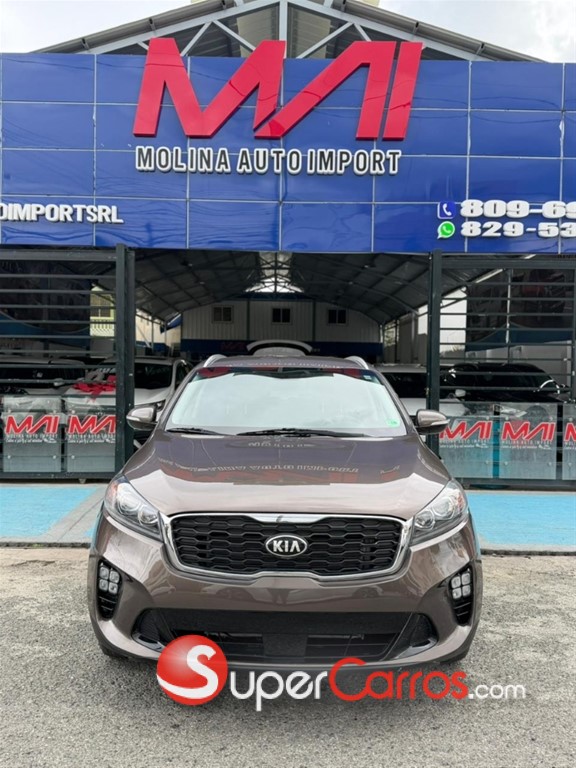 2020 Kia Sorento LX — foto 2 / 12