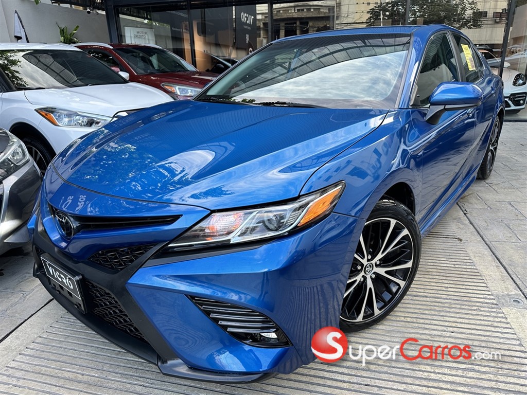 2020 Toyota Camry SE — foto 2 / 12