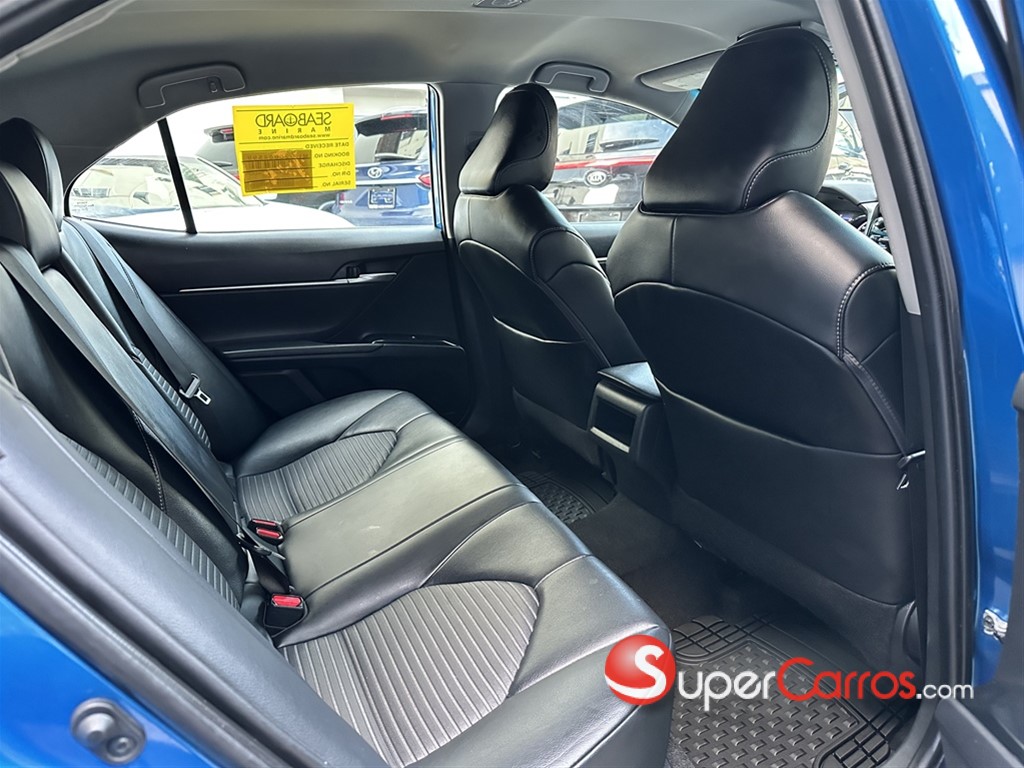 2020 Toyota Camry SE — foto 6 / 12