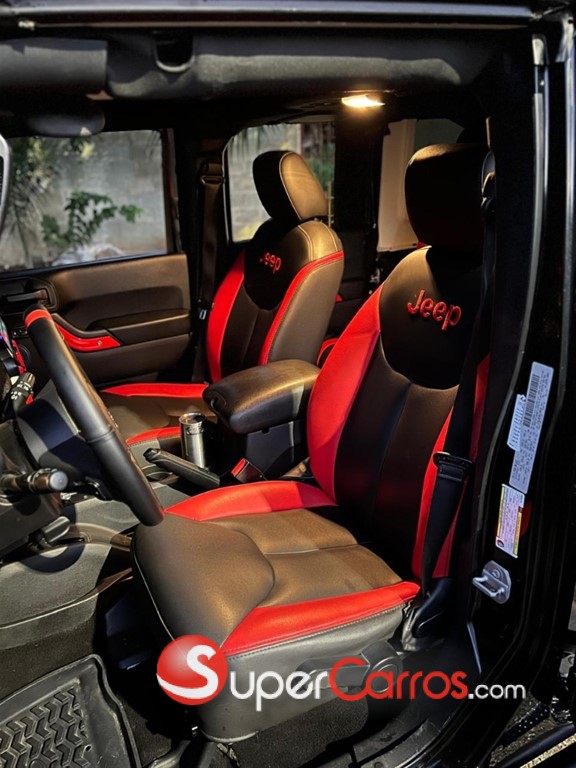 2016 Jeep Wrangler Sport — foto 3 / 5