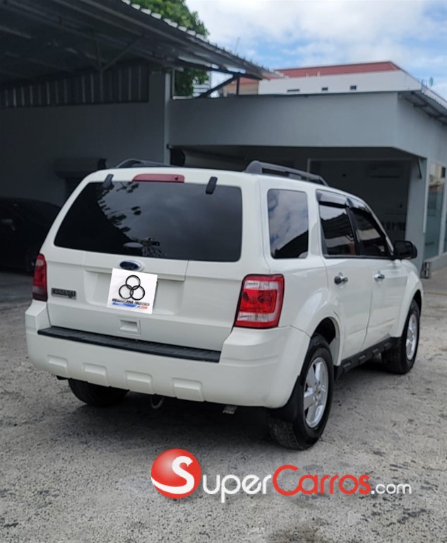 2012 Ford Escape — foto 5 / 9