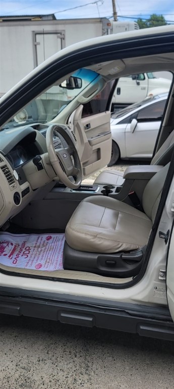 2012 Ford Escape — foto 6 / 9