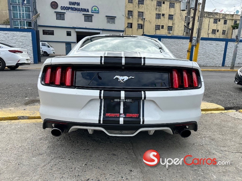 2017 Ford Mustang Ecoboost Premium — foto 5 / 12