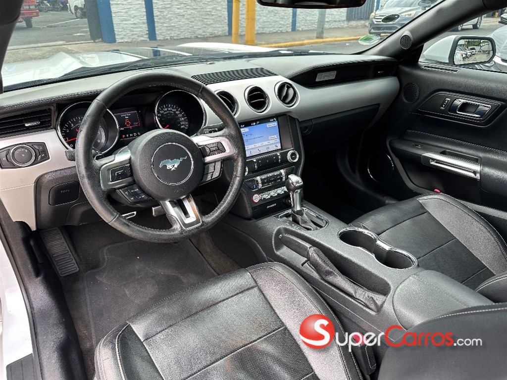 2017 Ford Mustang Ecoboost Premium — foto 8 / 12