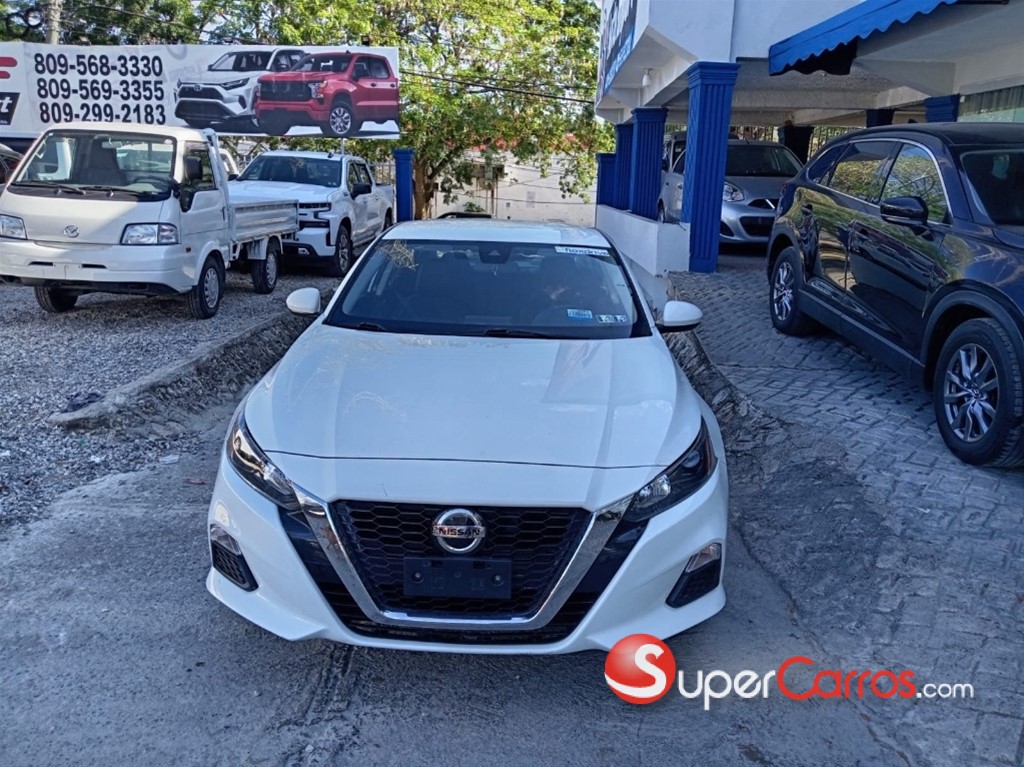 2022 Nissan Altima SV — foto 2 / 12