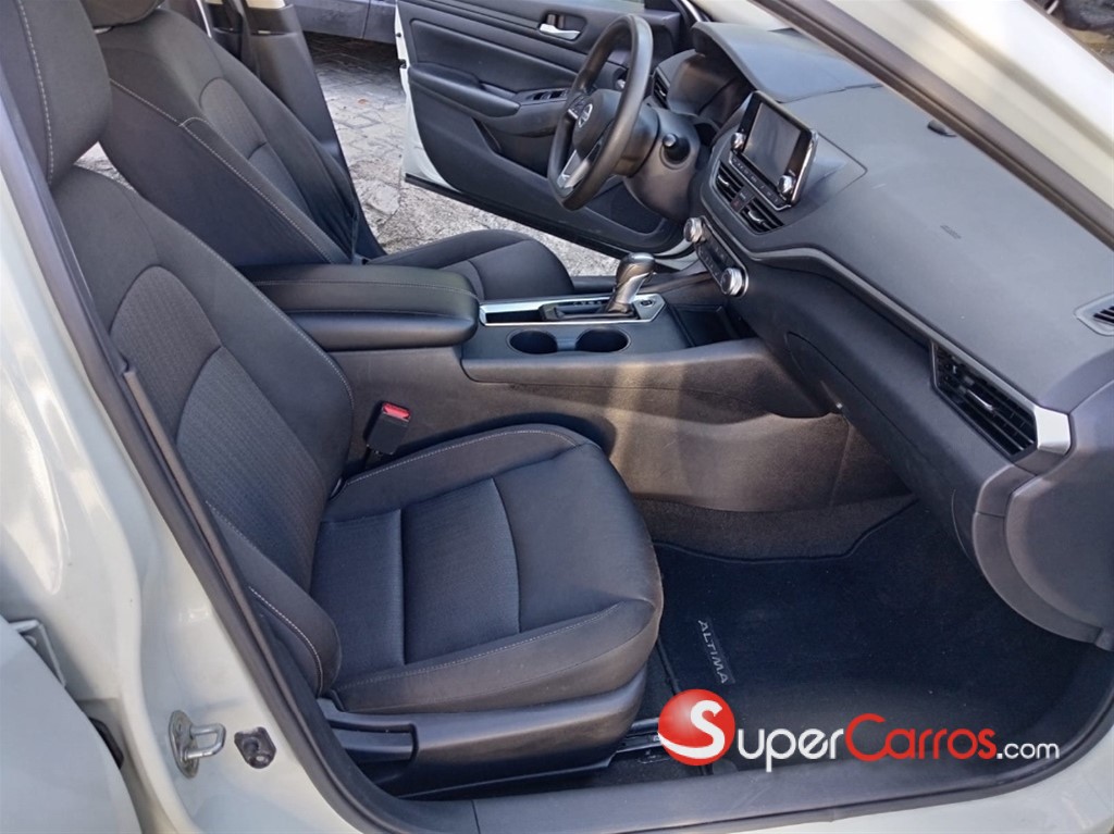 2022 Nissan Altima SV — foto 5 / 12