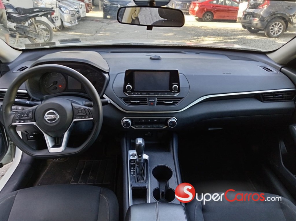 2022 Nissan Altima SV — foto 7 / 12