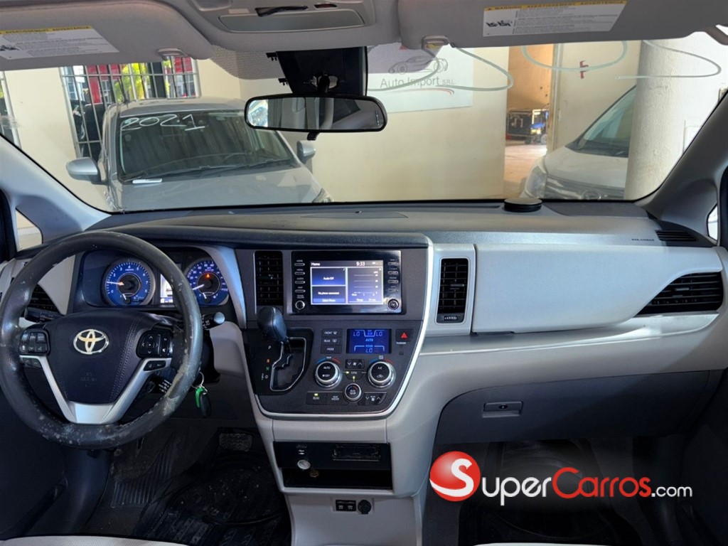 2020 Toyota Sienna — foto 4 / 11